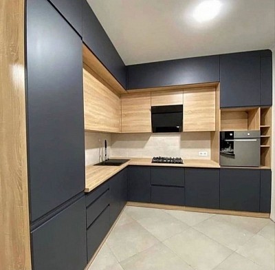 OUR FITTED KITCHEN