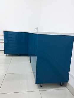Dentist practitioner room