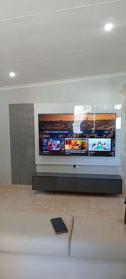Floating TV Unit's